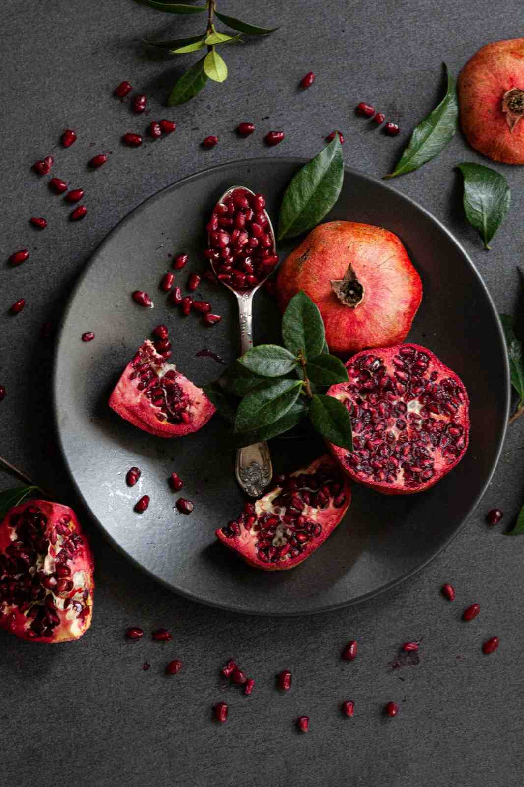 The Ultimate Science-Backed Guide to Pomegranate: Medical Benefits, Disease Prevention & Healing Power