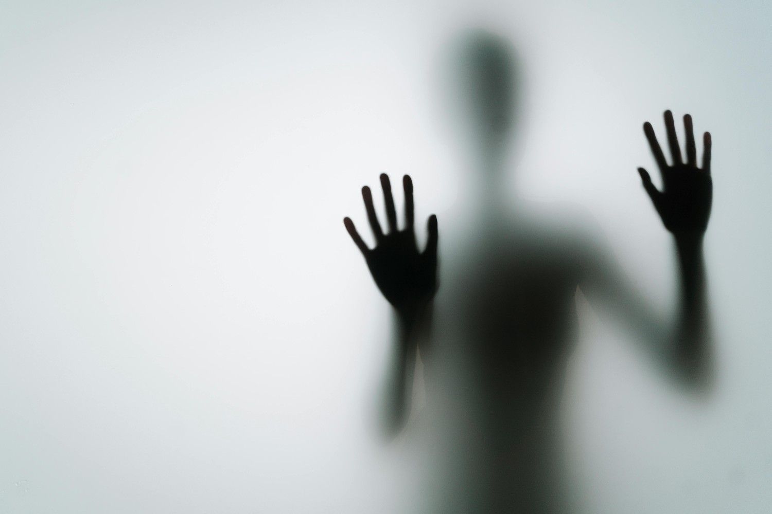 Hidden Signs Your Body Is Asking for Help (Symptoms Most People Ignore)