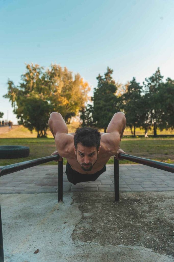 "Natural fitness without gym equipment using outdoor environment and bodyweight exercises."