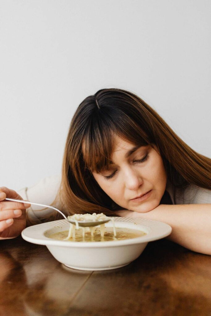 "Post-meal fatigue and energy drop after eating food"