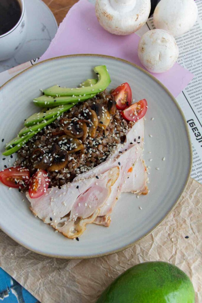 ALT Text: "Proper meal balance to prevent energy loss after eating"